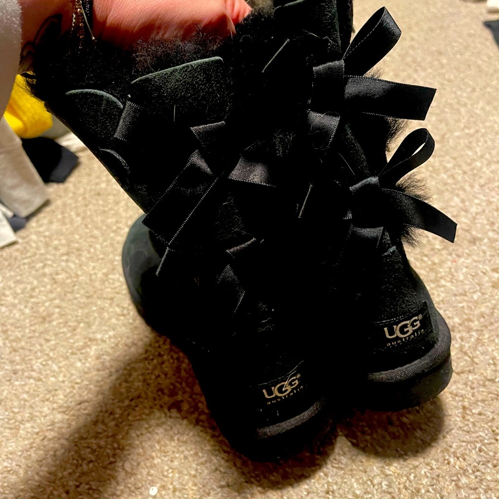 UGG bow back boots